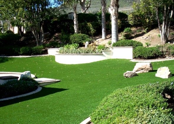  ARTIFICIAL GRASS FOR GARDENS, PATIOS & BALCONIES